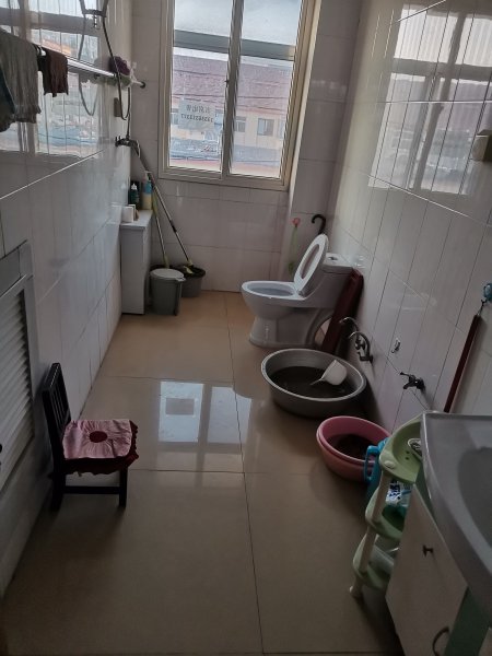 德賢街2號一單元602室出租