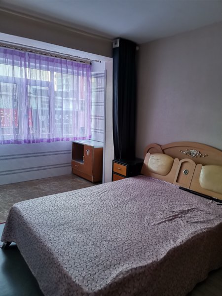繽紛上街附近的一樓出租，家具家電齊全
