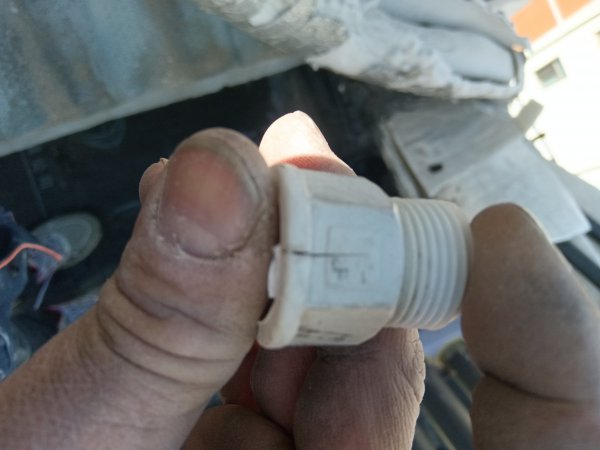 承接水電暖全包改下水砸墻扣地開(kāi)槽打水鉆測(cè)漏，門(mén)窗等等誠(chéng)信為本