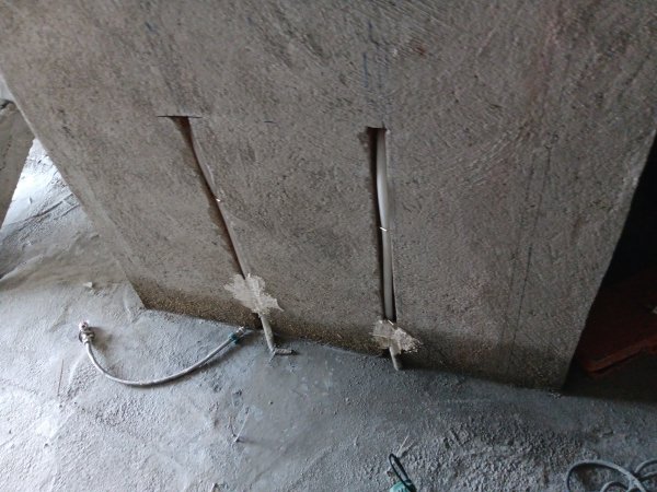 承接水電暖全包改下水砸墻扣地開(kāi)槽打水鉆測(cè)漏，門(mén)窗等等誠(chéng)信為本