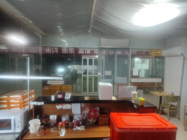 市中心營業(yè)中外賣餐飲店超低價對外轉(zhuǎn)讓