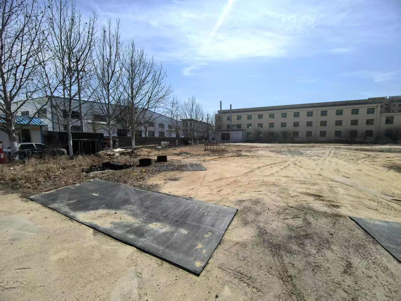 文登開發(fā)區(qū)廣州路東首倉庫、露天場地租賃