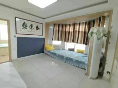 龍澤苑封閉小區(qū)框架樓住人一樓87平精裝小住40萬